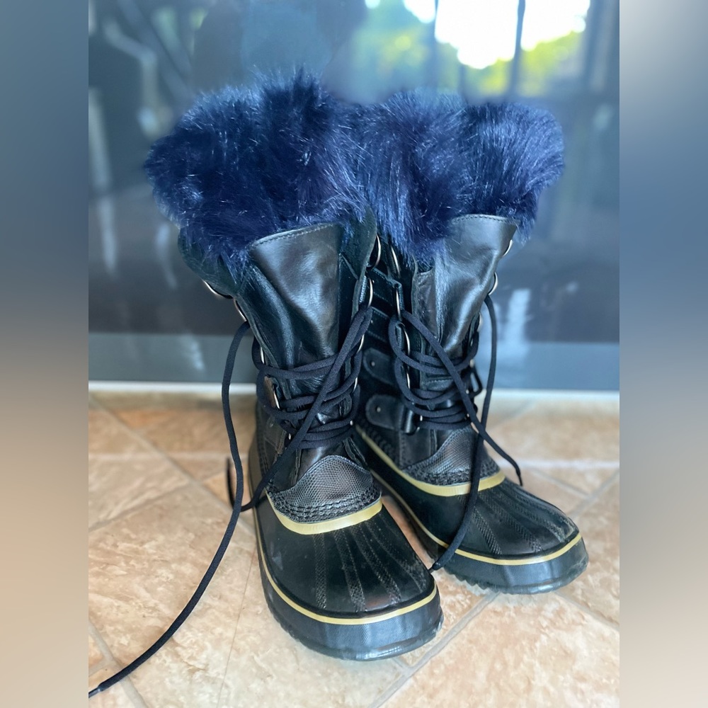 Sores Boots Joan of Arctic 8.5